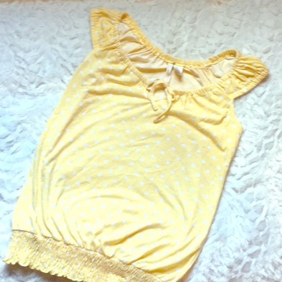 Light Yellow Polka Dot Keyhole Top - Picture 1 of 1
